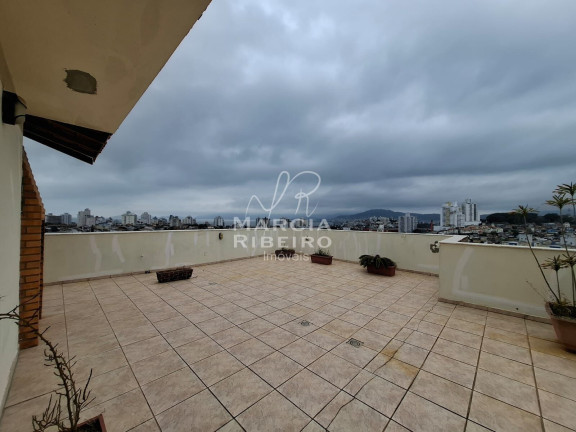 Imagem Cobertura com 3 Quartos à Venda, 284 m² em Capoeiras - Florianópolis
