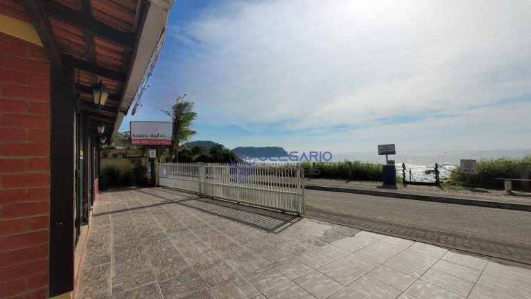 Imagem Edifício Residencial com 9 Quartos à Venda, 313 m² em Armação - Penha Imagem Edifício Residencial com 9 Quartos à Venda, 313 m² em Armação - Penha