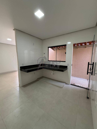 Imagem Casa com 3 Quartos à Venda,  em Jardim Primavera - Montes Claros