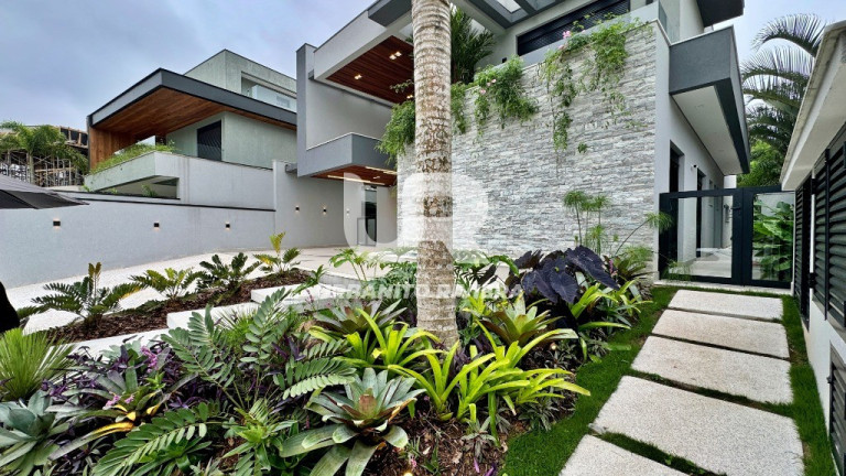 Imagem Casa com 6 Quartos à Venda, 637 m² em Riviera - Bertioga