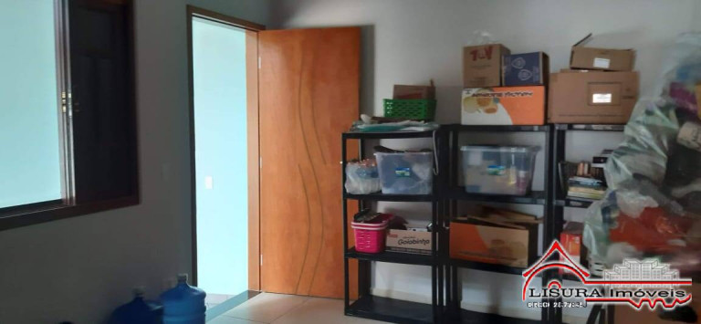 Imagem Casa com 3 Quartos à Venda, 230 m² em Centro - Jacareí