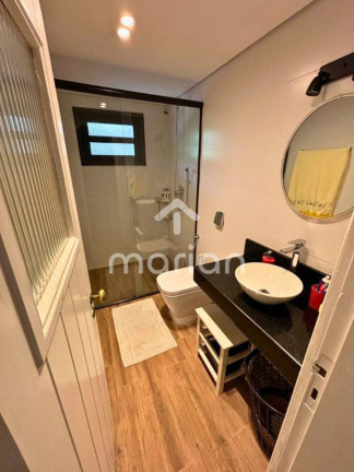 Imagem Sobrado com 6 Quartos à Venda, 450 m² em Centro - Balneário Piçarras Imagem Sobrado com 6 Quartos à Venda, 450 m² em Centro - Balneário Piçarras