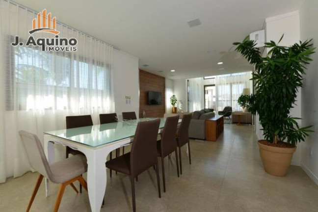Imagem Casa de Condomínio com 4 Quartos à Venda, 286 m² em Tamatanduba - Eusébio