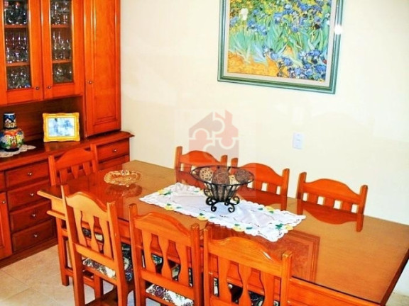 Imagem Casa com 4 Quartos à Venda, 224 m² em Santa Maria Goretti - Porto Alegre Imagem Casa com 4 Quartos à Venda, 224 m² em Santa Maria Goretti - Porto Alegre
