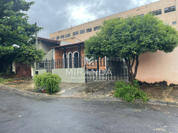 Casa com 3 Quartos para Alugar, 166 m² em Aluga Zona Norte R$ 2700,00/jardim Maria Antônia Prado - Sorocaba