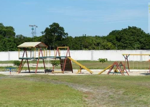 Imagem Terreno à Venda, 586 m² em Campeche - Florianópolis Imagem Terreno à Venda, 586 m² em Campeche - Florianópolis