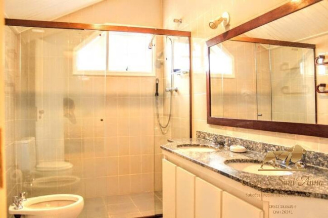 Imagem Casa com 3 Quartos à Venda, 200 m² em Alto Capivari - Campos Do Jordão