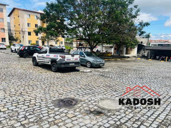 Imagem Apartamento com 2 Quartos à Venda, 45 m² em Pedra Do Descanso - Feira De Santana