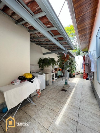 Imagem Casa com 3 Quartos à Venda, 250 m² em Estrada Tremembe - Taubaté Imagem Casa com 3 Quartos à Venda, 250 m² em Estrada Tremembe - Taubaté