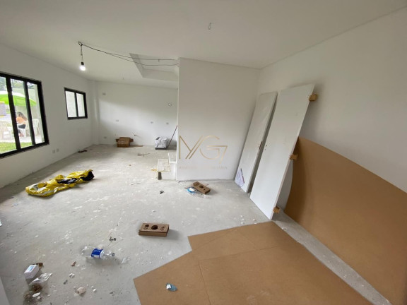 Imagem Casa com 4 Quartos à Venda, 136 m² em Cajuru - Curitiba