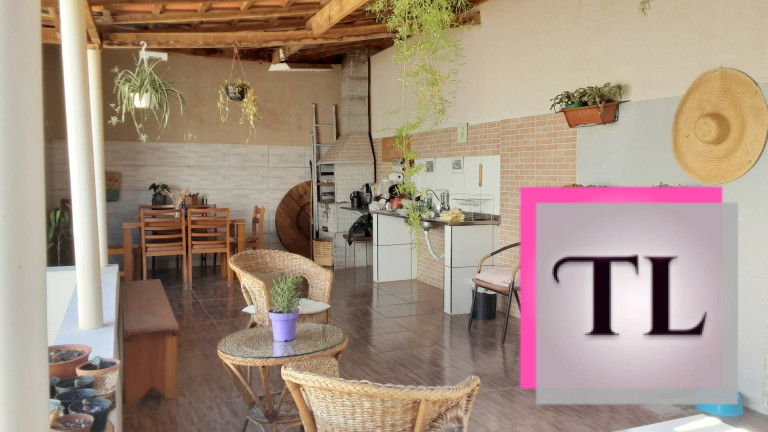 Imagem Casa com 2 Quartos à Venda, 220 m² em Loteamento Campo Das Aroeiras - Poços De Caldas