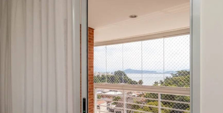 Imagem Apartamento com 3 Quartos à Venda, 91 m² em Abraão - Florianópolis