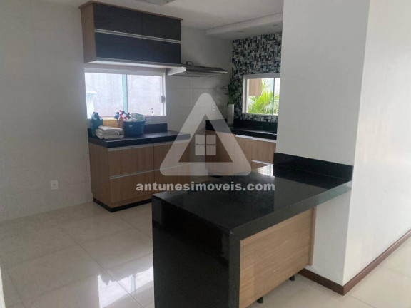 Imagem Casa com 4 Quartos à Venda, 160 m² em Portinho - Cabo Frio