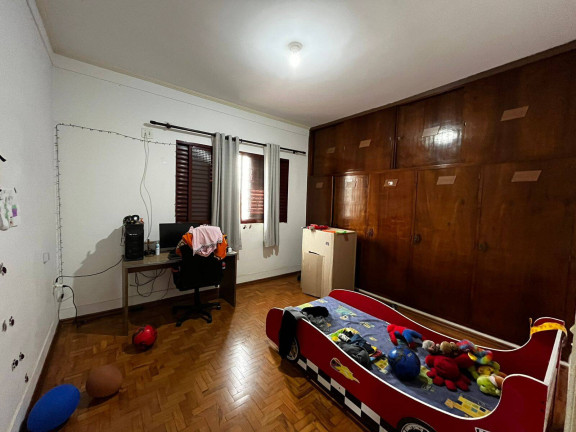 Imagem Casa com 4 Quartos à Venda, 242 m² em Centro - Botucatu Imagem Casa com 4 Quartos à Venda, 242 m² em Centro - Botucatu