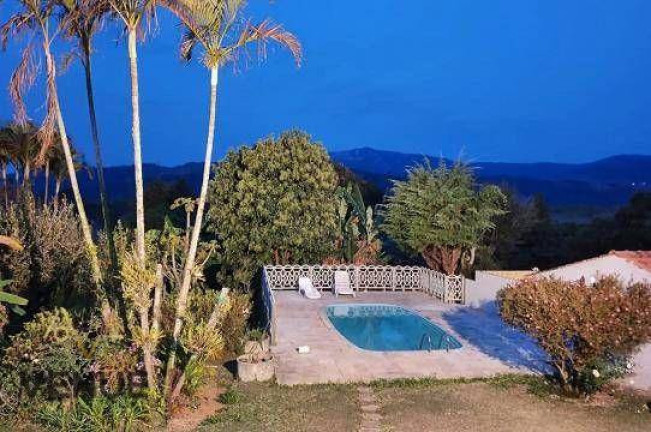 Chácara com 3 Quartos à Venda, 200 m² em Jardim Centenário - Atibaia