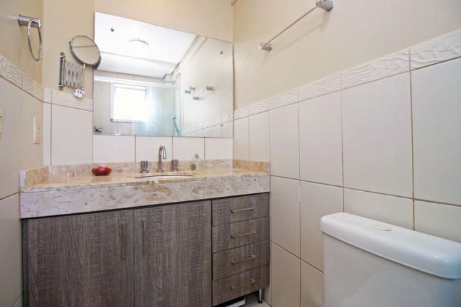 Imagem Apartamento com 2 Quartos à Venda, 67 m² em Jardim Do Salso - Porto Alegre