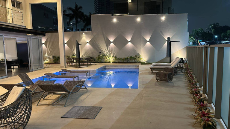 Imagem Casa com 4 Quartos à Venda, 557 m² em Tamboré - Barueri Imagem Casa com 4 Quartos à Venda, 557 m² em Tamboré - Barueri