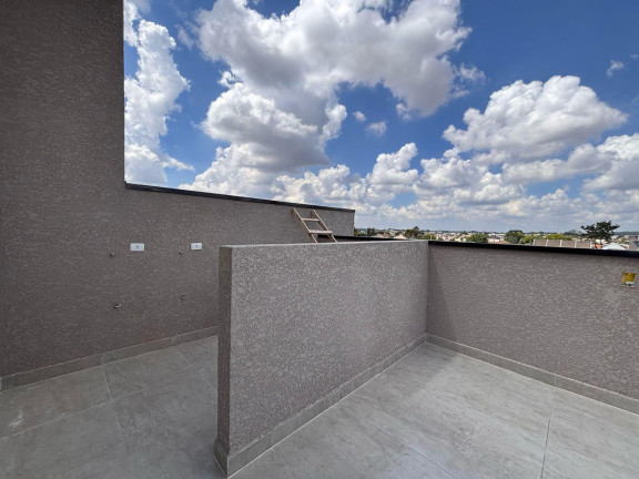 Imagem Casa com 3 Quartos à Venda, 162 m² em Uberaba - Curitiba