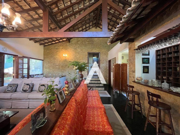 Imagem Casa com 3 Quartos à Venda, 400 m² em Parque Do Imbui - Teresópolis Imagem Casa com 3 Quartos à Venda, 400 m² em Parque Do Imbui - Teresópolis