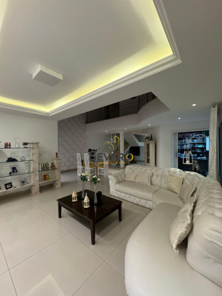 Imagem Casa com 5 Quartos à Venda, 418 m² em Camboinhas - Niterói