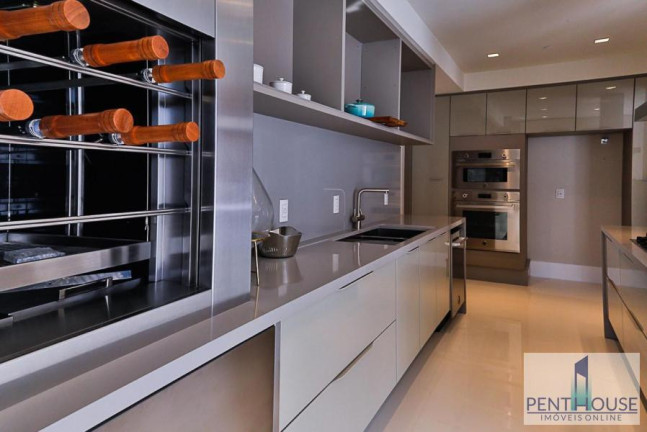 Imagem Apartamento com 4 Quartos à Venda, 257 m² em Centro - Balneário Camboriú Imagem Apartamento com 4 Quartos à Venda, 257 m² em Centro - Balneário Camboriú