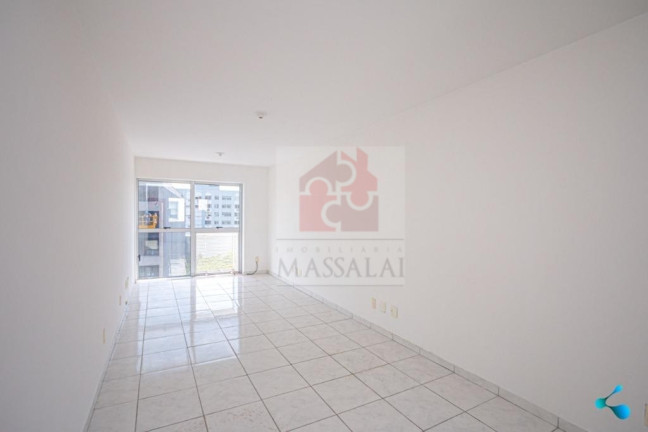 Imagem Sala Comercial à Venda, 30 m² em Menino Deus - Porto Alegre Imagem Sala Comercial à Venda, 30 m² em Menino Deus - Porto Alegre