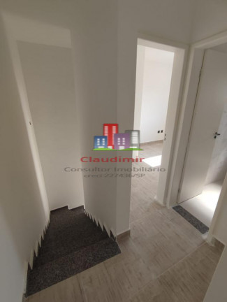 Imagem Sobrado com 2 Quartos à Venda, 67 m² em Vila Jacuí - São Paulo