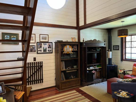 Imagem Casa com 3 Quartos à Venda, 189 m² em Santa Felicidade - Curitiba