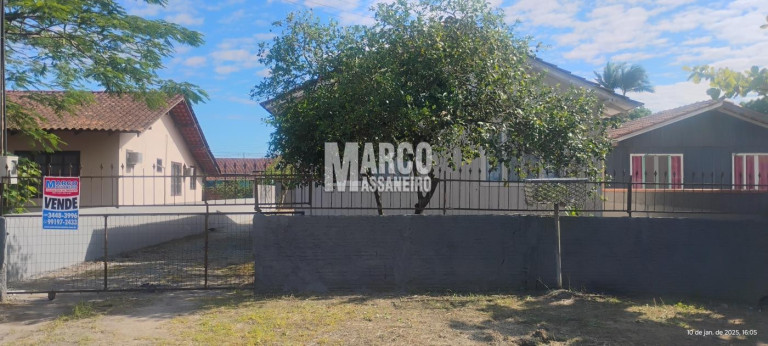 Imagem Casa com 3 Quartos à Venda, 300 m² em Centro - Balneário Barra Do Sul