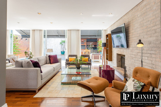 Imagem Casa com 4 Quartos à Venda, 411 m² em Moema - São Paulo Imagem Casa com 4 Quartos à Venda, 411 m² em Moema - São Paulo