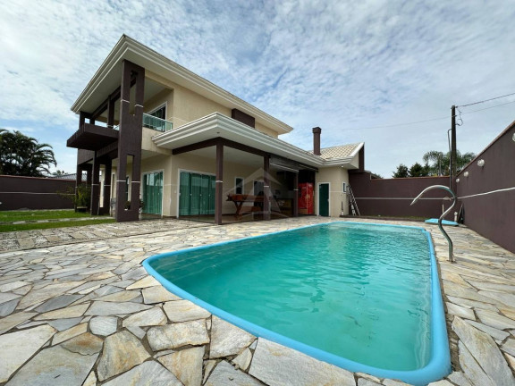 Sobrado com 3 Quartos à Venda, 235 m² em Itapema Do Saí - Itapoá