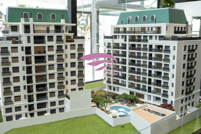 Imagem Imóvel com 3 Quartos à Venda, 221 m² em Alto Da Glória - Curitiba Imagem Imóvel com 3 Quartos à Venda, 221 m² em Alto Da Glória - Curitiba
