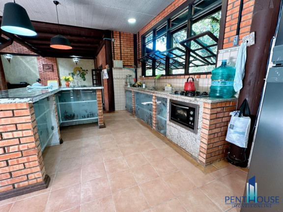 Imagem Casa com 3 Quartos à Venda, 330 m² em Praia Do Estaleiro - Balneário Camboriú