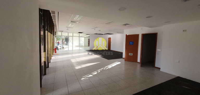 Imagem Loja para Alugar, 854 m² em Centro Cívico - Curitiba Imagem Loja para Alugar, 854 m² em Centro Cívico - Curitiba