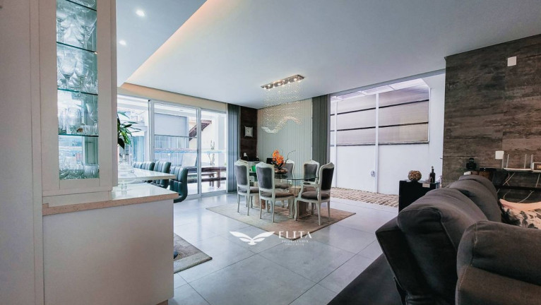 Imagem Sobrado com 4 Quartos à Venda, 246 m² em Tabuleiro - Barra Velha