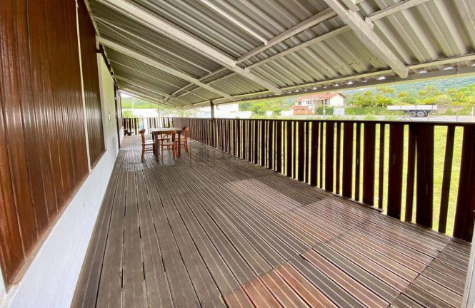 Casa com 3 Quartos à Venda, 500 m² em Praia Do Estaleirinho - Balneário Camboriú