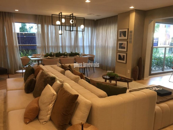 Apartamento com 3 Quartos à Venda, 157 m² em Moema - São Paulo