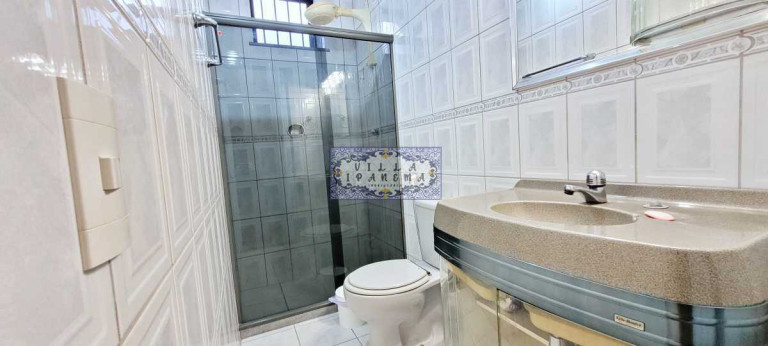Imagem Imóvel com 2 Quartos à Venda, 102 m² em Copacabana - Rio De Janeiro