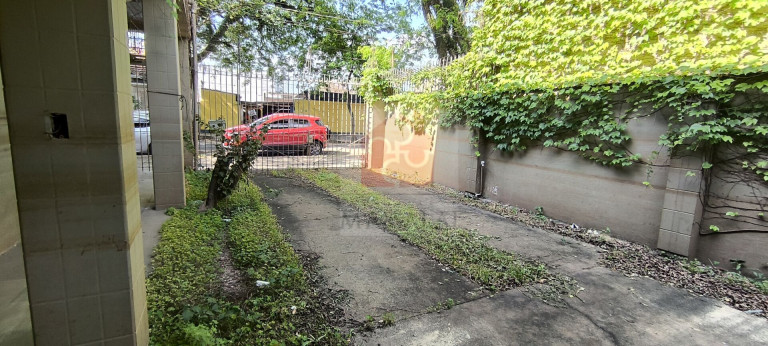 Imagem Casa com 2 Quartos à Venda, em São Geraldo - Porto Alegre Imagem Casa com 2 Quartos à Venda, em São Geraldo - Porto Alegre