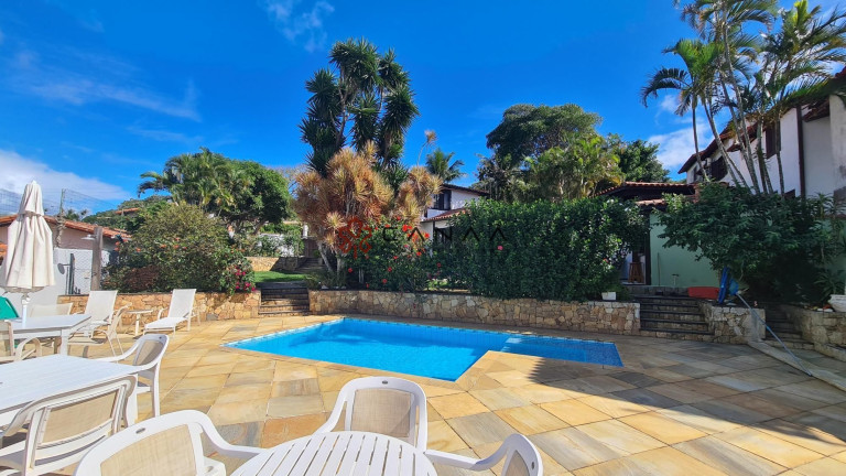 Imagem Casa com 4 Quartos à Venda, 170 m² em Centro - Armação Dos Búzios