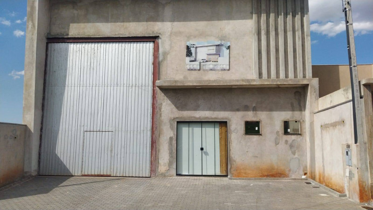 Imóvel Comercial para Alugar, 320 m² em Arapongas