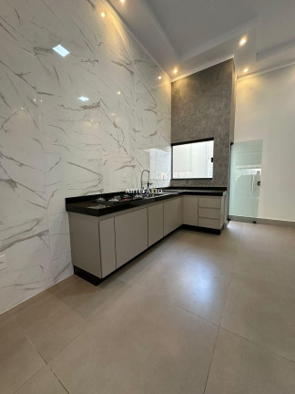 Imagem Casa com 3 Quartos à Venda, 130 m²