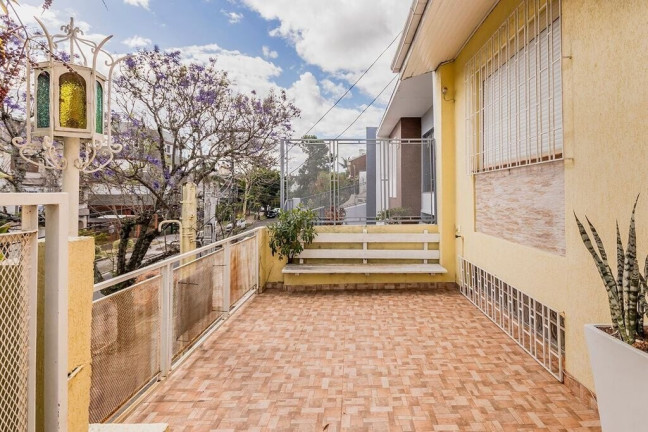 Imagem Casa com 4 Quartos à Venda, 205 m² em Chácara Das Pedras - Porto Alegre Imagem Casa com 4 Quartos à Venda, 205 m² em Chácara Das Pedras - Porto Alegre