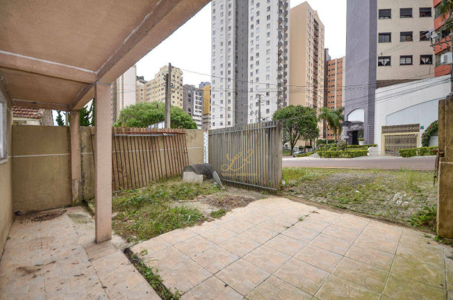 Imagem Sobrado com 3 Quartos à Venda, 117 m² em Cristo Rei - Curitiba