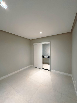 Imagem Casa com 3 Quartos à Venda, 720 m² em Papagaio - Feira De Santana