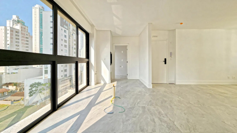 Apartamento com 3 Quartos à Venda, 110 m² em Pioneiros - Balneário Camboriú