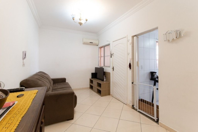 Imagem Casa com 4 Quartos à Venda, 120 m² em Vila Paranaguá - São Paulo