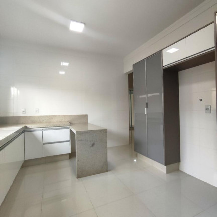 Imagem Casa com 3 Quartos à Venda, 290 m² em Condomínio Residencial Decolores - Birigui