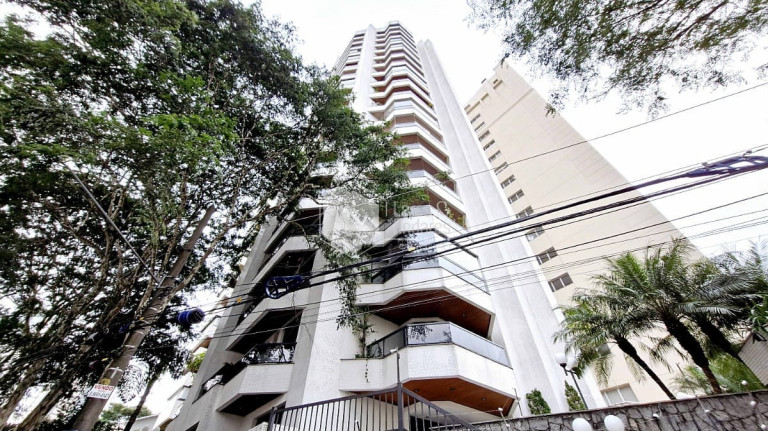 Apartamento com 4 Quartos à Venda, 184 m² em Aclimação - São Paulo