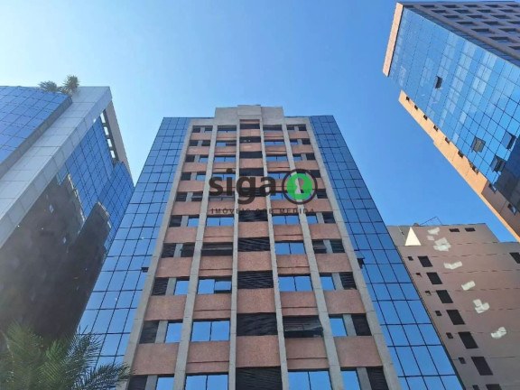 Imóvel Comercial à Venda ou Locação, 74 m² em Vila Olímpia - São Paulo